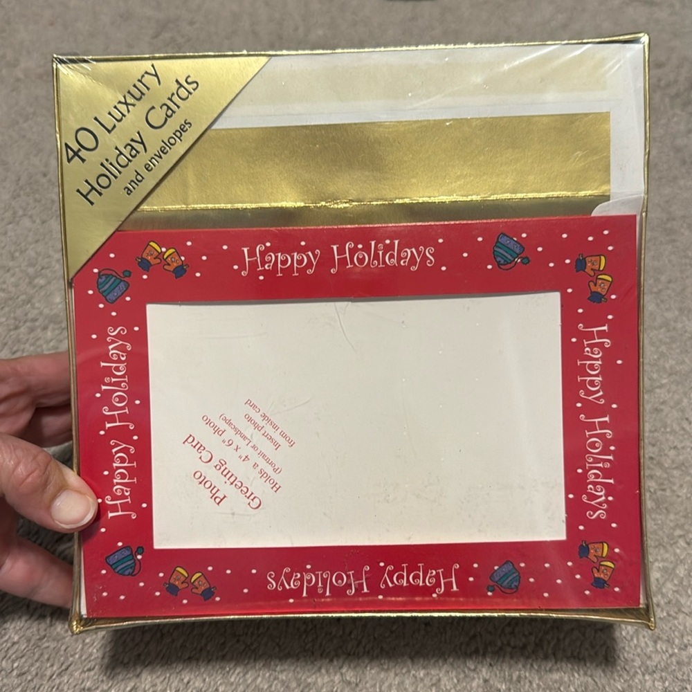 NWT 40 Luxury Christmas Holiday Photo Greeting Cards/Envelopes- Holds 4x6 Photo